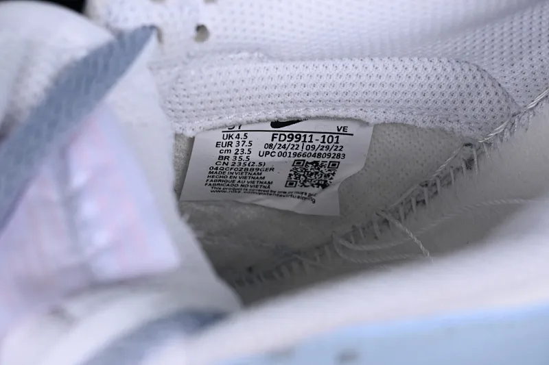 All categories Nk SB Dunk series Nk SB Dunk Low low-top sneakers Nk SB Dunk Low Frozen color SB low-top sports and leisure sneakers FD9911-101